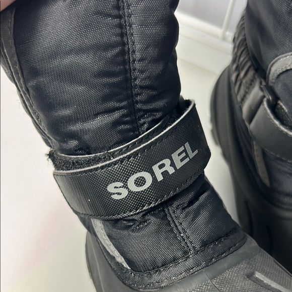 Sorel Black and Dark Gray Winter Boots - Picture 3 of 10